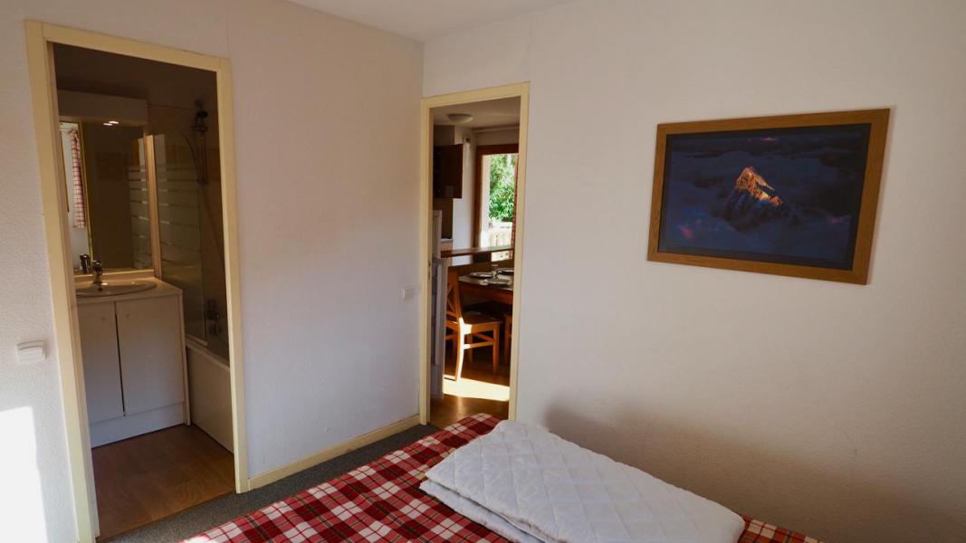 Holiday in mountain resort 4 room apartment 8 people (8) - Résidence Belvédère Asphodèle - Valfréjus - Bedroom