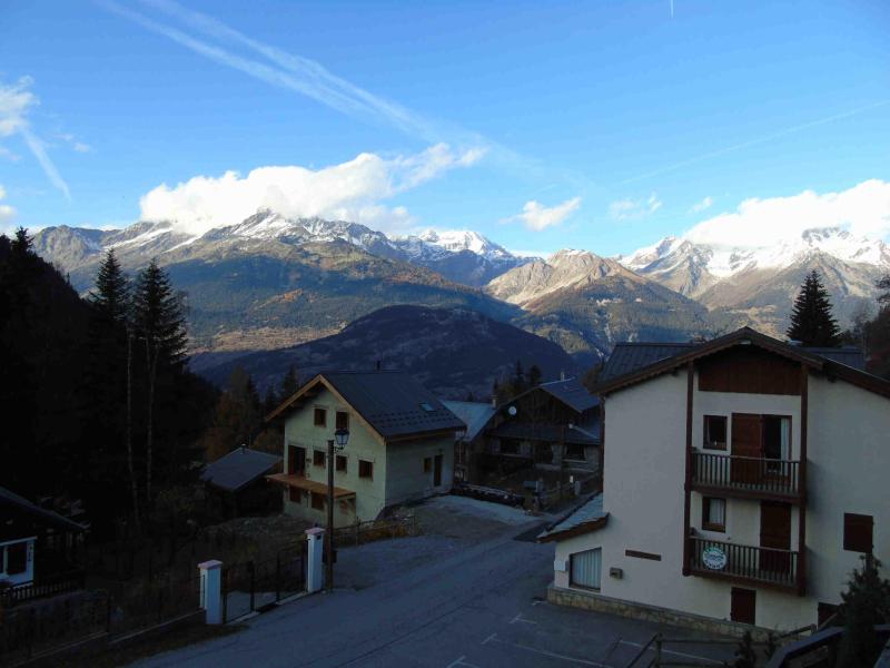 Vacances en montagne Appartement 3 pièces coin montagne 8 personnes (B8) - Résidence Belvédère Busseroles - Valfréjus - Balcon