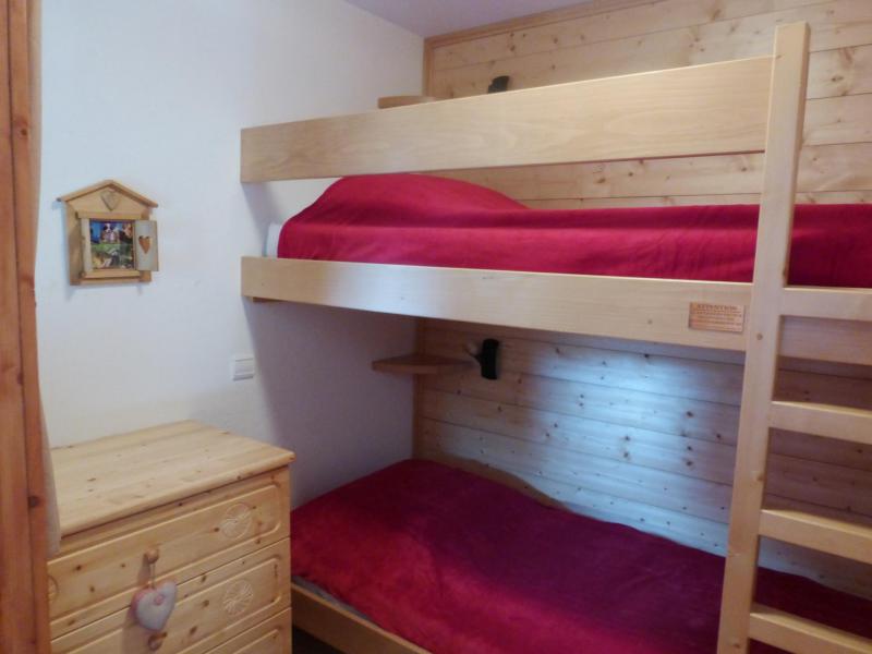Holiday in mountain resort 3 room apartment 4 people (1D R) - Résidence Bergerie des 3 Vallées D - Méribel - Bedroom