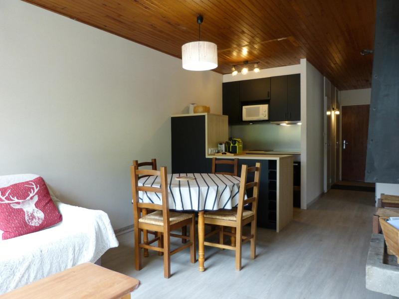 Urlaub in den Bergen 3-Zimmer-Appartment für 6 Personen (BISO12) - Résidence Bison - La Clusaz - Wohnzimmer