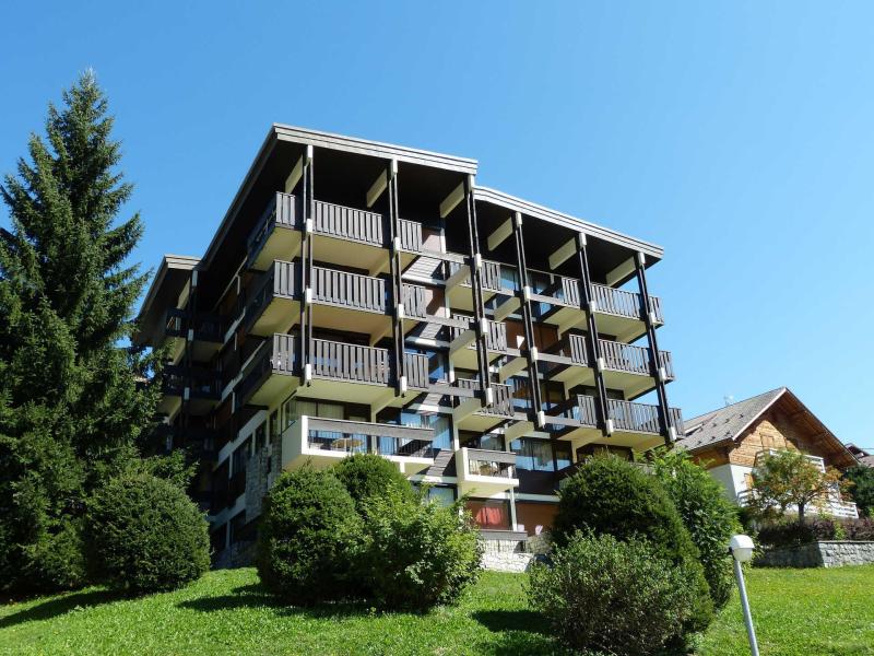 Ski verhuur Résidence Bison - La Clusaz - Buiten zomer