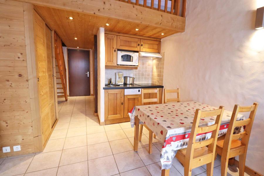 Holiday in mountain resort Studio mezzanine 5 people - Résidence Bivouac - Les Gets - Living room