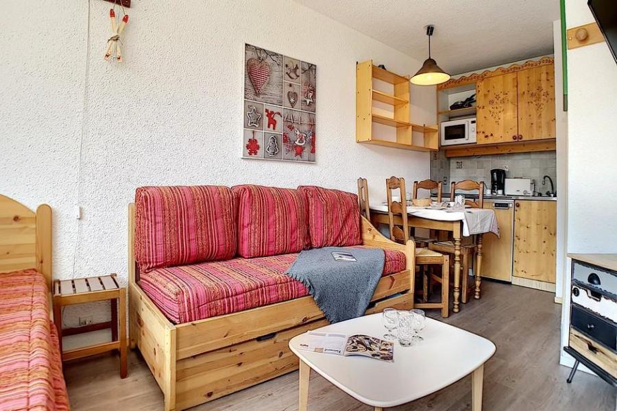 Urlaub in den Bergen 2-Zimmer-Appartment für 4 Personen (130) - Résidence Boedette D - Les Menuires - Wohnzimmer