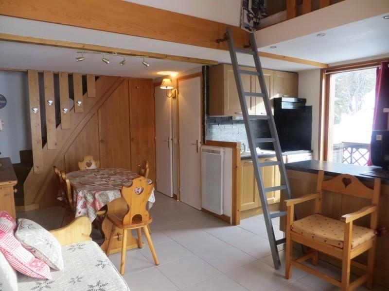 Holiday in mountain resort 2 room mezzanine apartment 4 people - Résidence Bois de Lune  - Les Gets - Living room