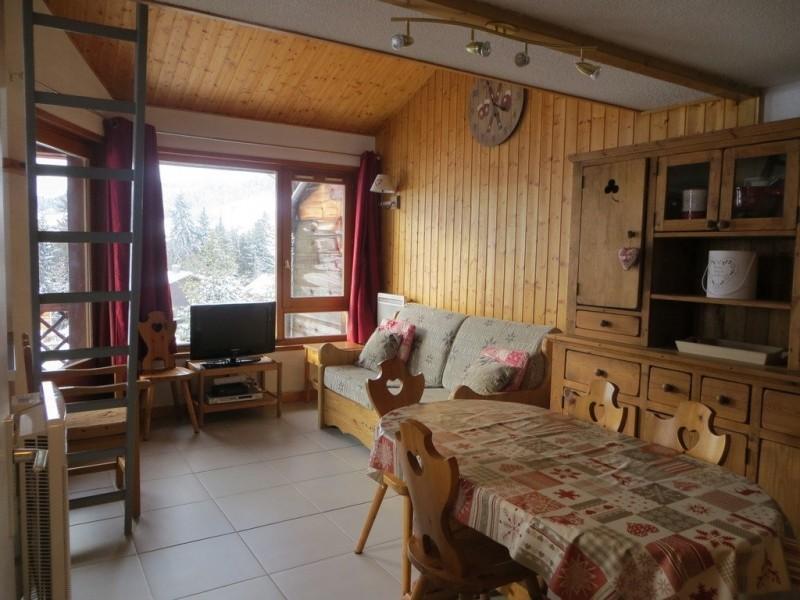 Holiday in mountain resort 2 room mezzanine apartment 4 people - Résidence Bois de Lune  - Les Gets - Living room