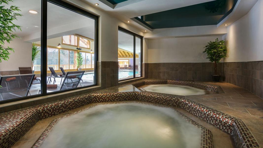 Urlaub in den Bergen Résidence Boutique Léana - Les Carroz - Whirlpool