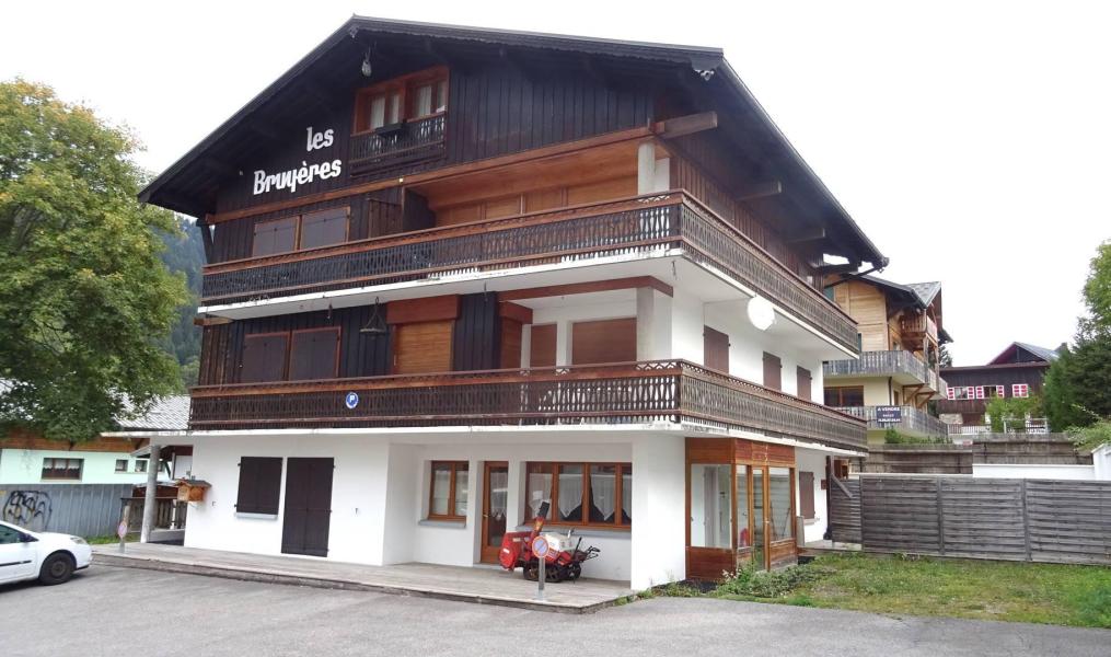 Rent in ski resort 6 room apartment 13 people - Résidence Bruyères - Les Gets - Summer outside