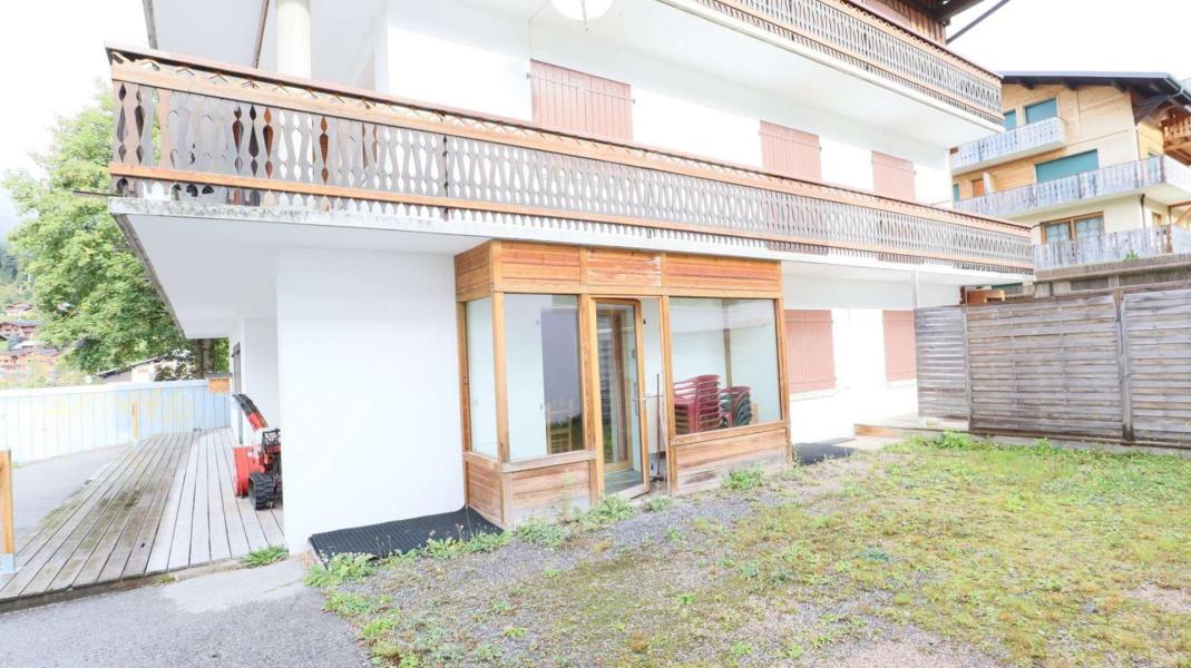 Rent in ski resort 6 room apartment 13 people - Résidence Bruyères - Les Gets - Summer outside