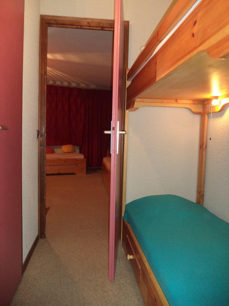 Urlaub in den Bergen 2-Zimmer-Berghütte für 6 Personen (301) - Résidence Cairn - Les Orres - Offener Schlafbereich