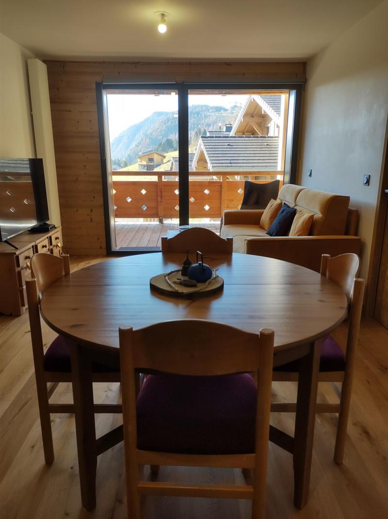 Urlaub in den Bergen 2-Zimmer-Holzhütte für 6 Personen (Beau Soleil) - Résidence Cairn Harmony  - Les Gets - Wohnzimmer