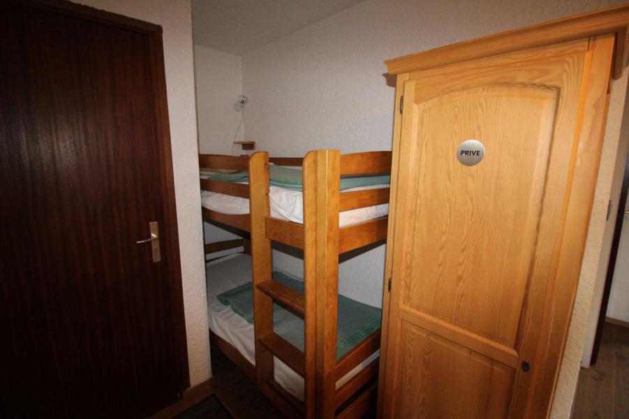 Vakantie in de bergen Appartement 3 kamers 6 personen (AEO008-306) - Résidence Carlines - Auris en Oisans - Verblijf