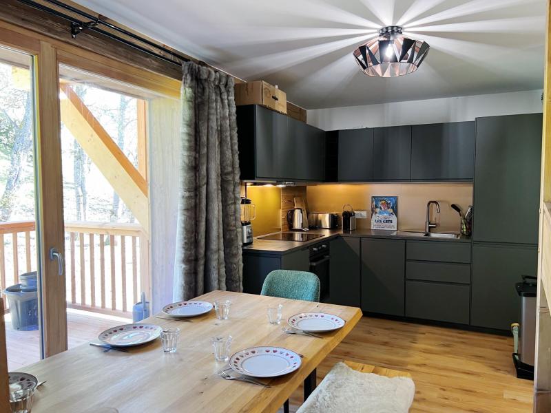 Holiday in mountain resort 3 room duplex apartment 6 people - Résidence Carmine Lodge - Les Gets - Living room