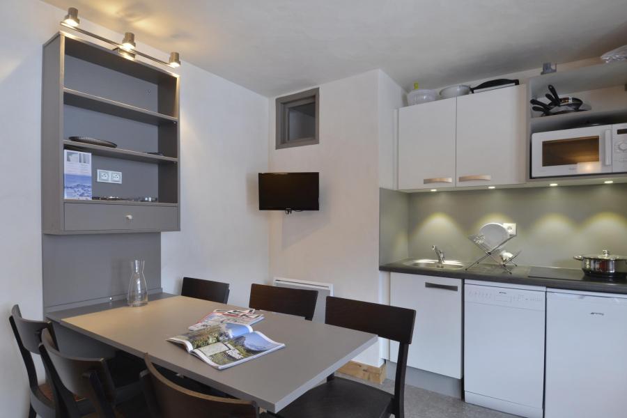 Vacanze in montagna Appartamento 2 stanze per 6 persone (34) - Résidence Carroley B - La Plagne - Tavolo