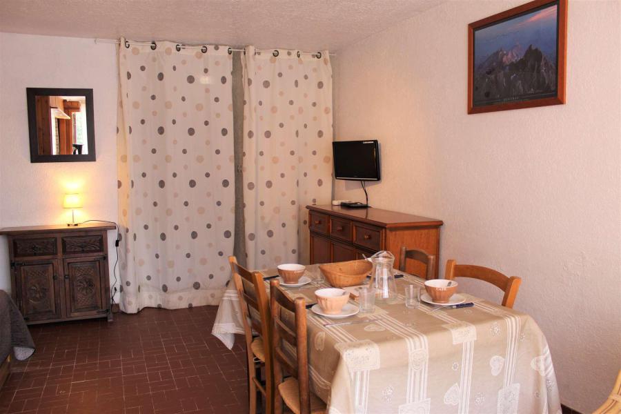 Vacances en montagne Studio coin montagne 4 personnes (011) - Résidence Centre Vars - Vars - Séjour