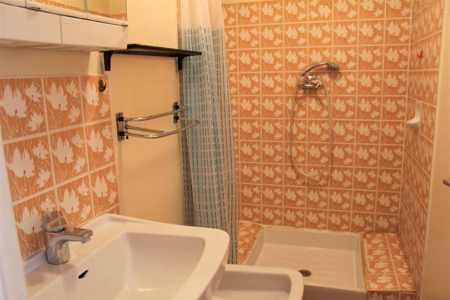 Vacanze in montagna Studio con alcova per 4 persone (005) - Résidence Centre Vars - Vars - Bagno con doccia