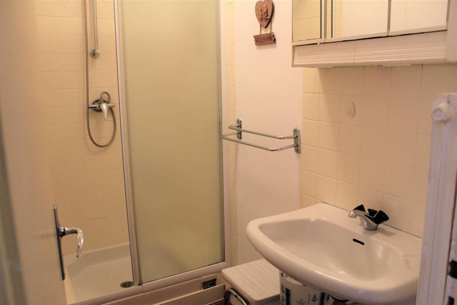 Vacanze in montagna Studio con alcova per 4 persone (011) - Résidence Centre Vars - Vars - Bagno con doccia