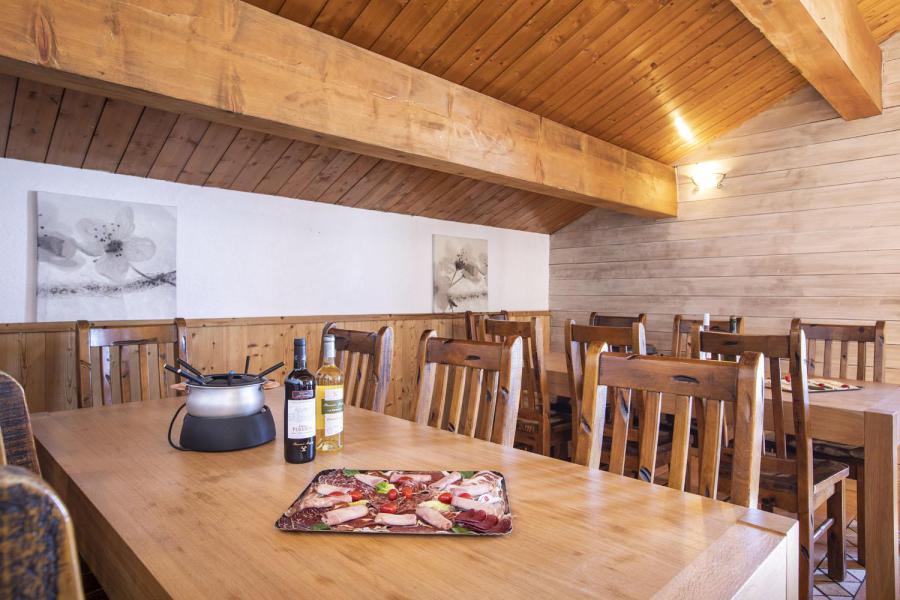 Urlaub in den Bergen 13 Zimmer Chalet für 24 Personen (Bonhomme) - Résidence Chalet des Neiges Hermine - Val Thorens - Tisch