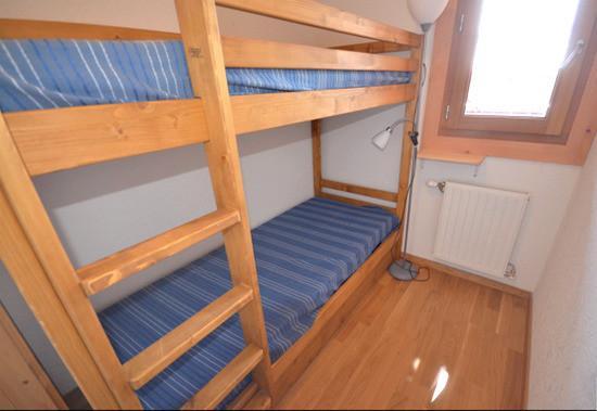 Urlaub in den Bergen 3-Zimmer-Holzhütte für 6 Personen - Résidence Chalet des Perrières - Les Gets - Offener Schlafbereich