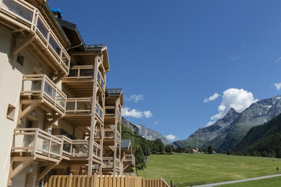 Vacances en montagne Résidence Chalet Les Amis - Peisey-Vallandry - Extérieur été