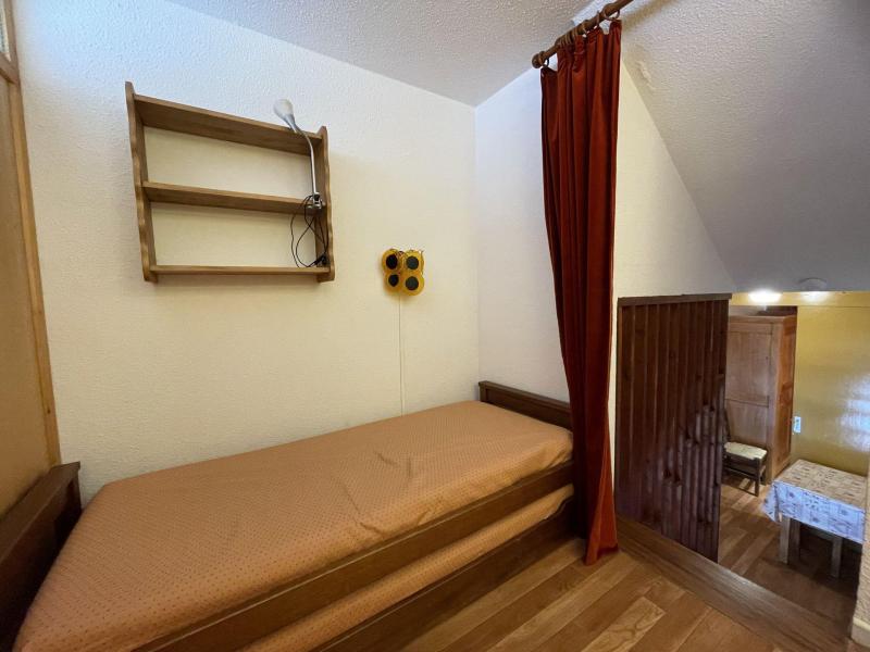 Vakantie in de bergen Appartement triplex 3 kamers 7 personen (835) - Résidence Challe - Les Menuires - Kamer