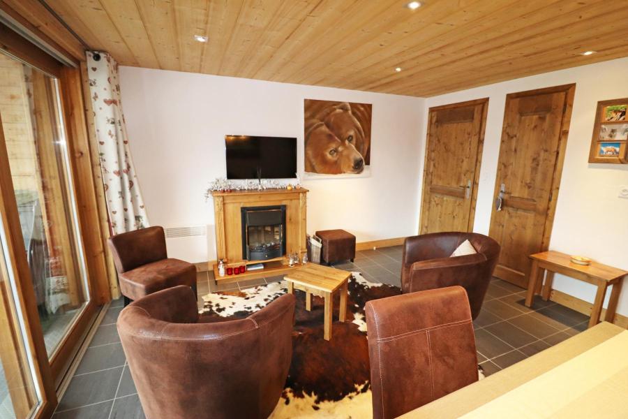 Holiday in mountain resort 3 room apartment 4 people - Résidence Chalune - Les Gets - Living room