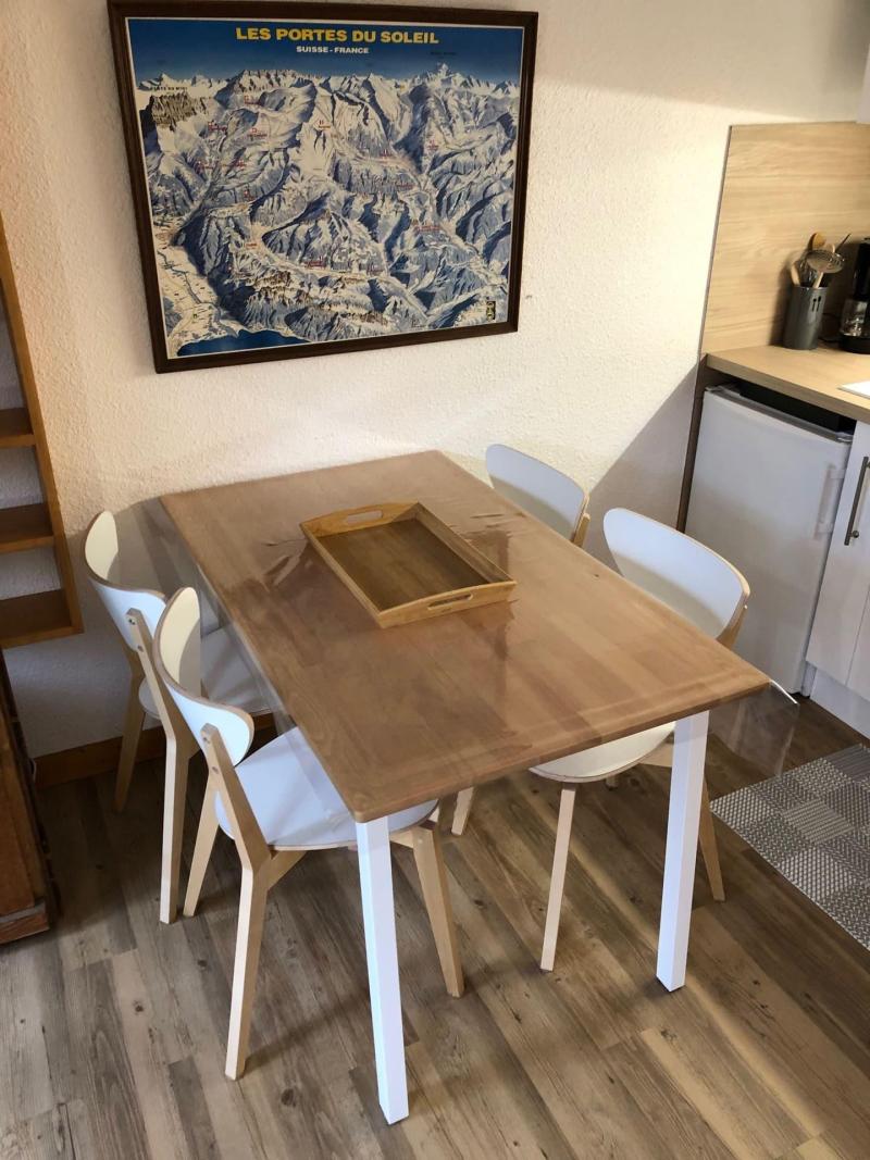 Vacanze in montagna Studio con alcova per 4 persone (2) - Résidence Chambron - Châtel - Angolo pranzo