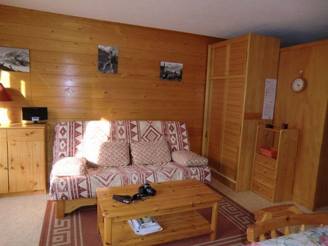 Holiday in mountain resort Studio sleeping corner 4 people - Résidence Chambron - Châtel - Living room