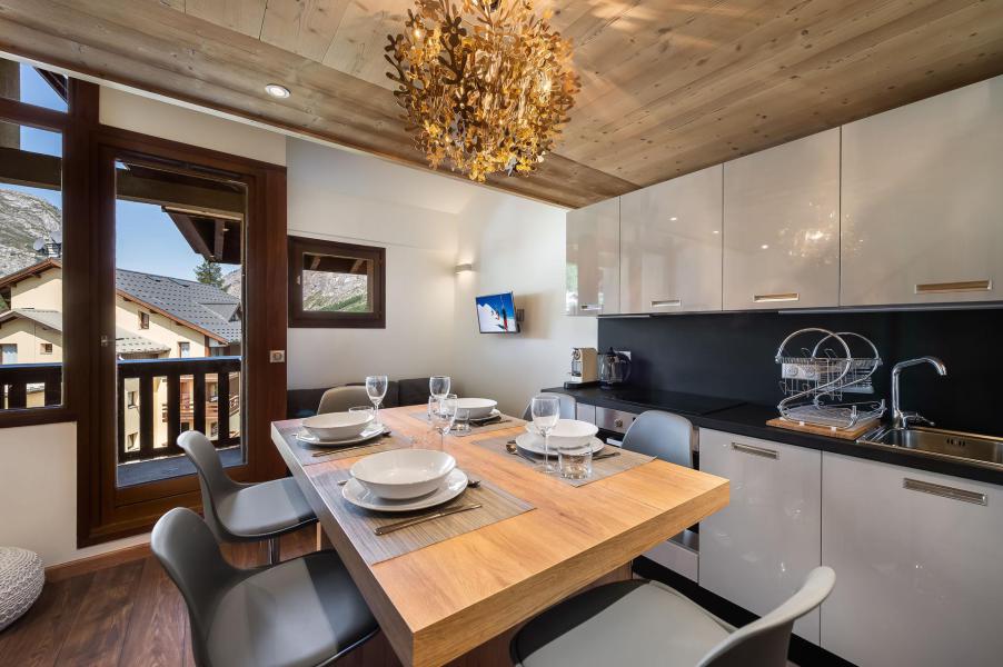 Vacances en montagne Appartement duplex 2 pièces 4 personnes (304) - Résidence Chantelouve - Val d'Isère - Cuisine
