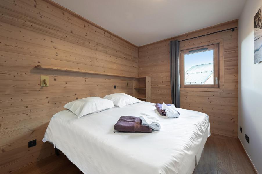 Holiday in mountain resort 4 room apartment 8 people (RC05) - Résidence Chantemerle - Courchevel - Bedroom