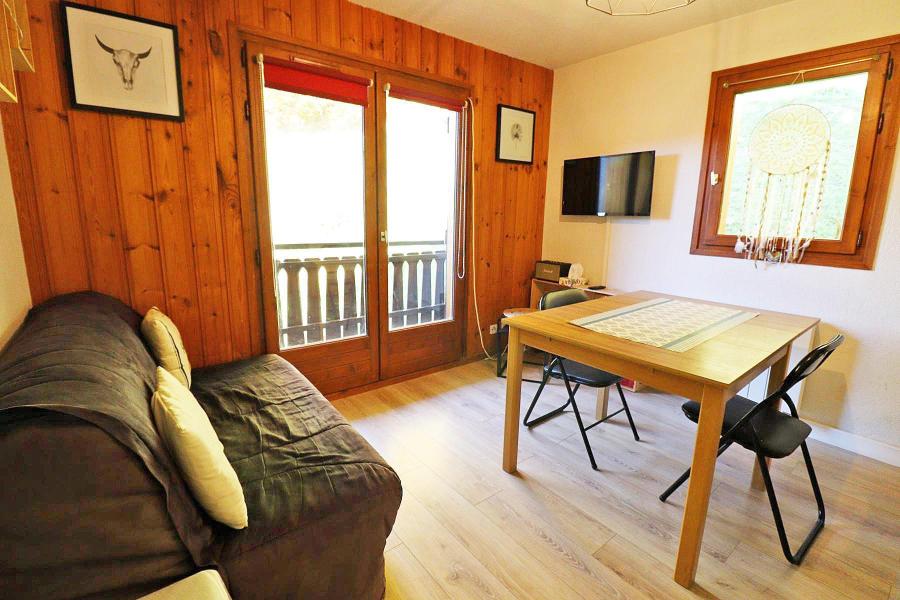 Vakantie in de bergen Appartement 2 kamers 4 personen - Résidence Chantemerle - Les Gets - Woonkamer