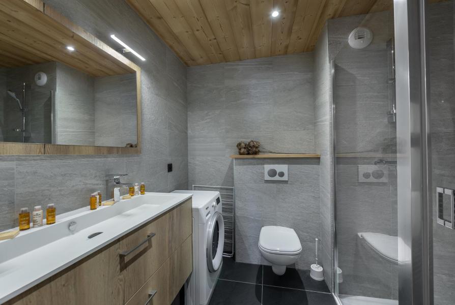 Vacances en montagne Appartement 4 pièces 8 personnes (RJ03) - Résidence Chantemerle - Courchevel - Salle de douche