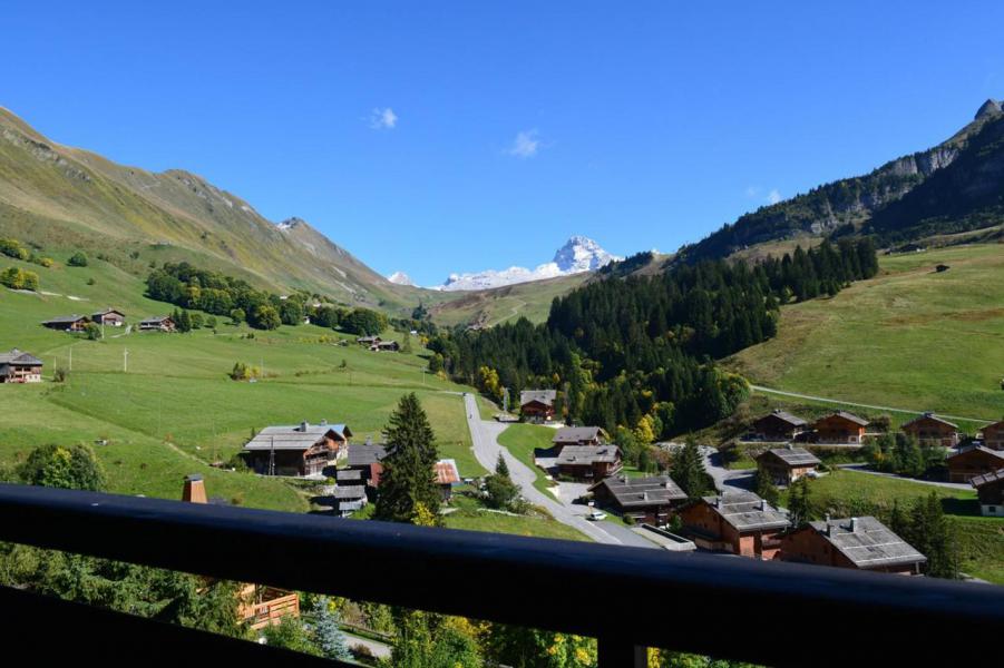 Wakacje w górach Apartament 3 pokojowy z antresolą 6 osób (2C) - Résidence Chanteneige - Le Grand Bornand - Balkon