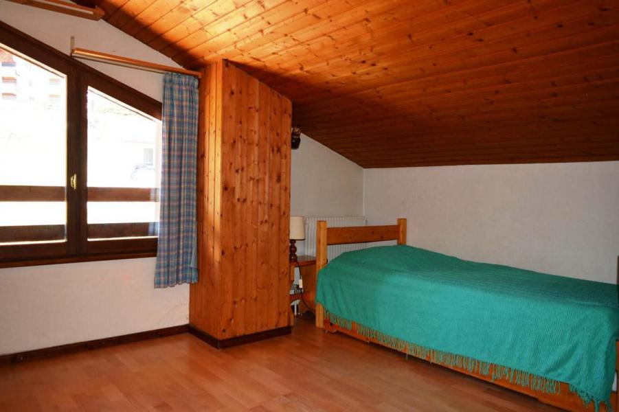 Wakacje w górach Apartament 3 pokojowy z antresolą 6 osób (2C) - Résidence Chanteneige - Le Grand Bornand - Kabina