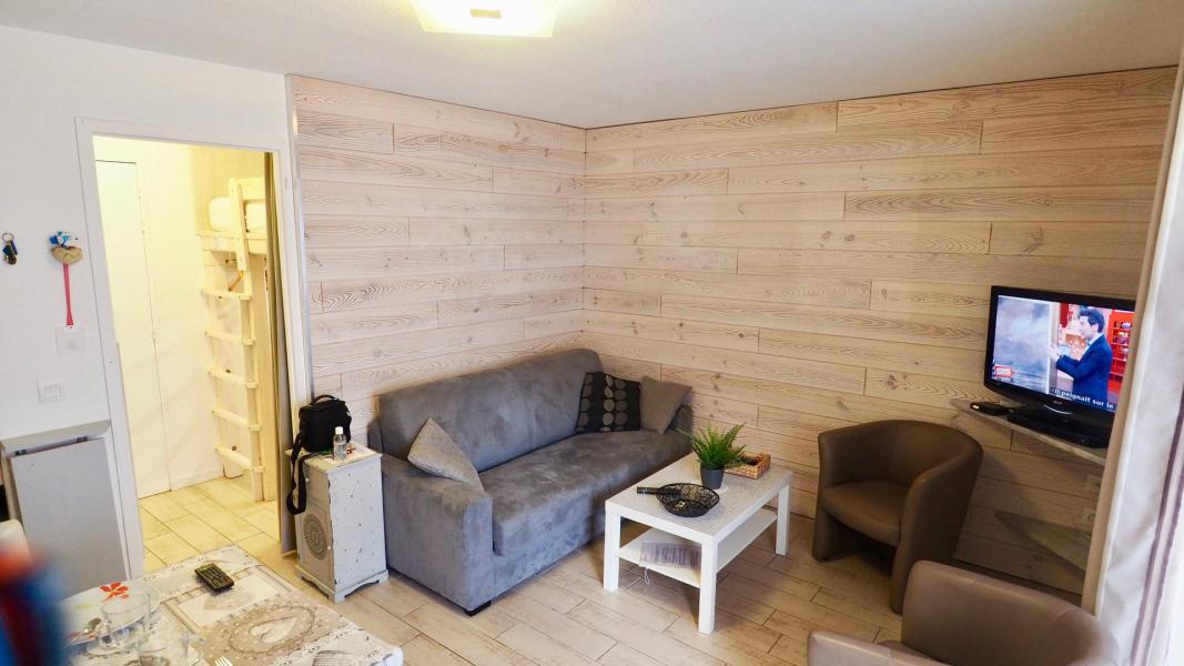 Vakantie in de bergen Appartement 2 kabine kamers 6 personen (105) - Résidence Cheval Blanc - Valfréjus - Woonkamer
