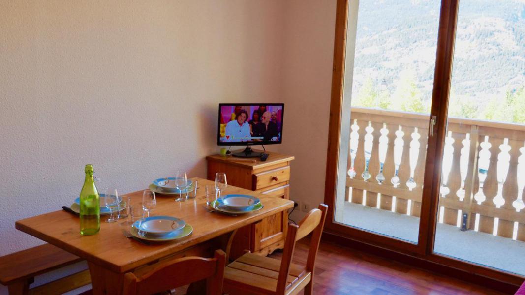 Vakantie in de bergen Appartement 2 kamers 4 personen (10) - Résidence Cheval Blanc - Valfréjus - Woonkamer
