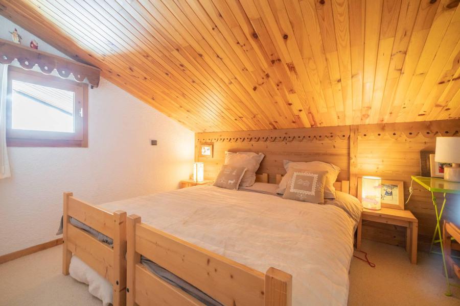 Holiday in mountain resort 3 room apartment 4 people (G446) - Résidence Cheval Noir  - Valmorel - Bedroom under mansard
