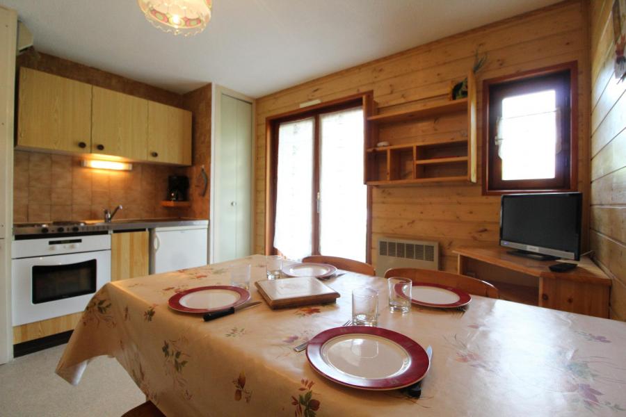 Vakantie in de bergen Appartement 2 kamers 4 personen (124) - Résidence Chevallier - Val Cenis - Woonkamer