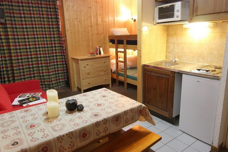 Holiday in mountain resort Studio cabin 4 people (2100) - Résidence Cimes de Caron - Val Thorens - Kitchenette