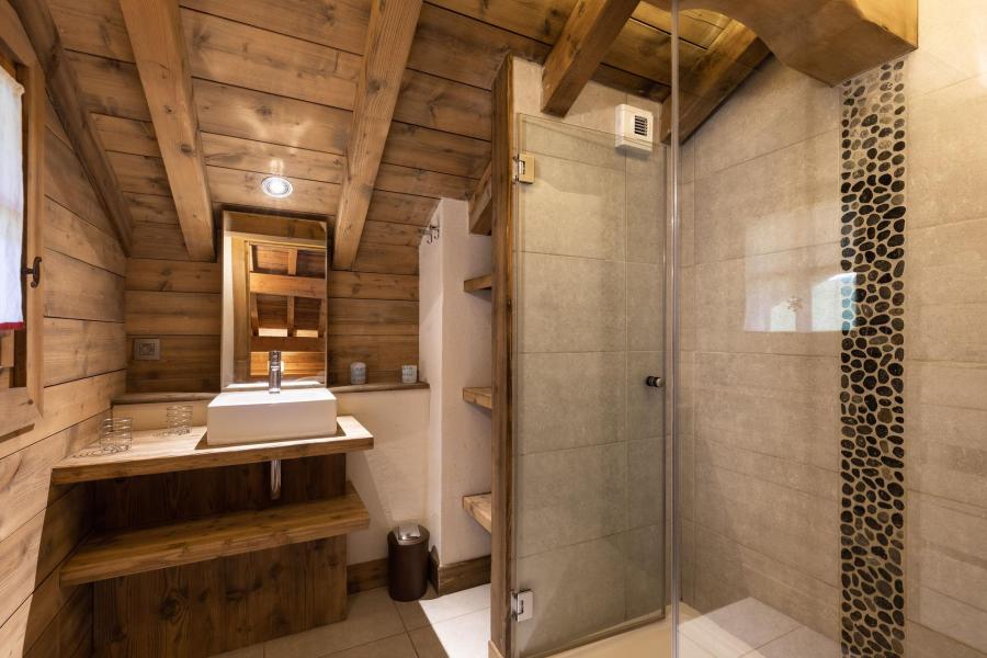 Vacances en montagne Chalet duplex 5 pièces 8 personnes - Résidence Clafoutis - La Clusaz - Salle de douche