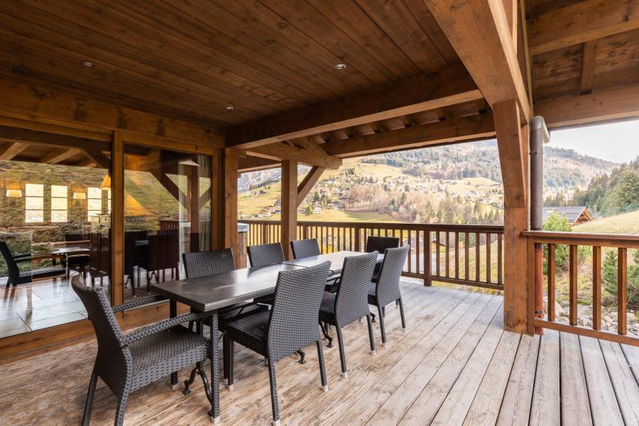 Vacanze in montagna Chalet su 2 piani 5 stanze per 8 persone - Résidence Clafoutis - La Clusaz - Terrazza