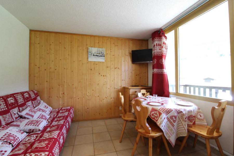 Vacances en montagne Appartement 2 pièces 4 personnes (045) - Résidence Colombaz - Val Cenis - Table