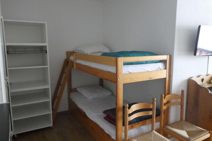 Vacaciones en montaña Apartamento cabina 2 piezas para 6 personas (103C) - Résidence Comète - Réallon - Camas literas
