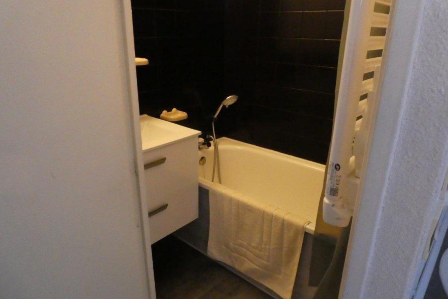 Vacanze in montagna Appartamento 2 stanze con alcova per 6 persone (102C) - Résidence Comète - Réallon - Vasca da bagno