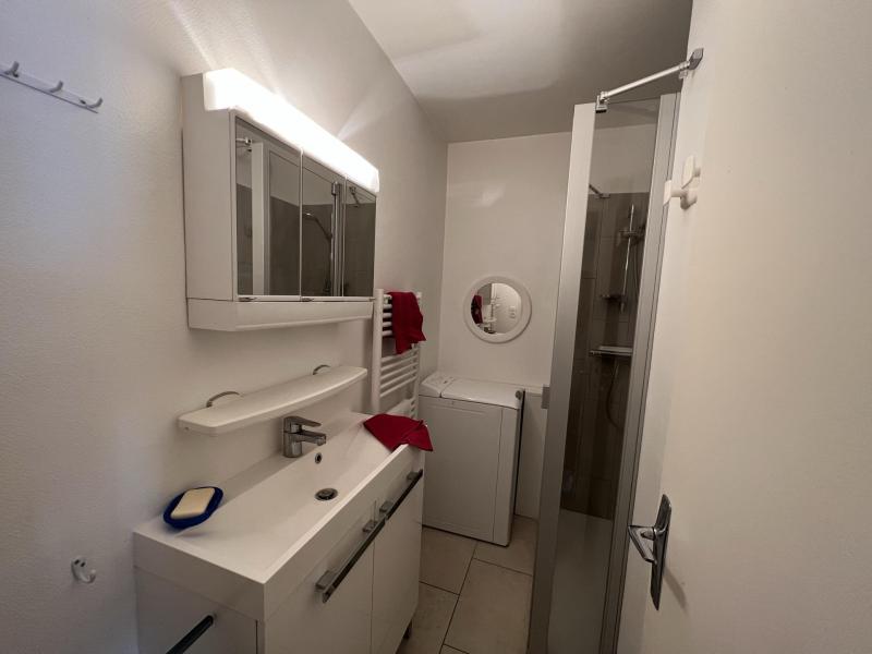 Vacances en montagne Studio coin montagne 6 personnes (SC-MIROUZE) - Résidence Concorde 5 - Serre Chevalier - Salle de douche