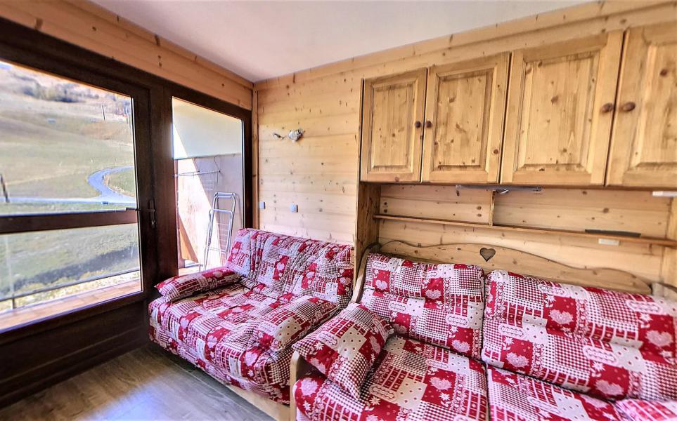 Holiday in mountain resort Studio sleeping corner 4 people (0602) - Résidence Cosmos - Le Corbier - Accommodation