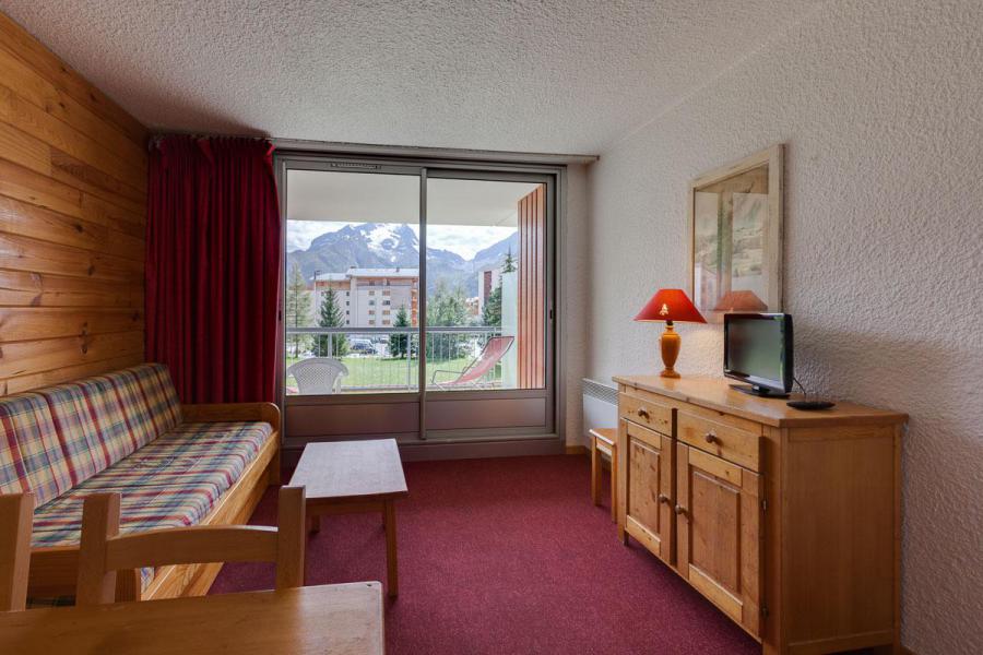 Holiday in mountain resort 2 room apartment sleeping corner 6 people - Résidence Côte Brune - Les 2 Alpes - Living room