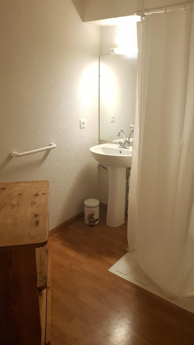 Vacaciones en montaña Apartamento cabina 2 piezas para 6 personas (403) - Résidence Crête du Berger - La Joue du Loup - Cuarto de ducha