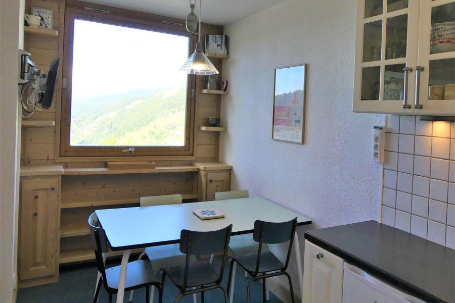 Vacances en montagne Appartement 2 pièces 5 personnes (30) - Résidence Creux de l'Ours Rouge - Méribel-Mottaret - Séjour