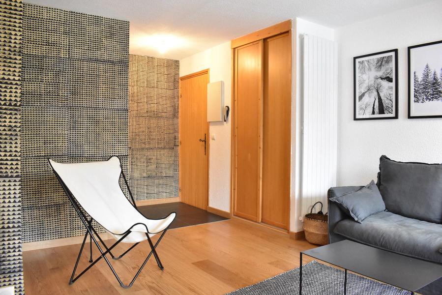 Urlaub in den Bergen 3-Zimmer-Appartment für 5 Personen (50) - Résidence Cristal - Méribel - Wohnzimmer