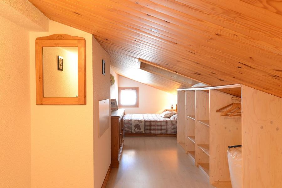 Holiday in mountain resort 2 room apartment 4 people (1410) - Résidence Croix du Sud - La Plagne - Bedroom